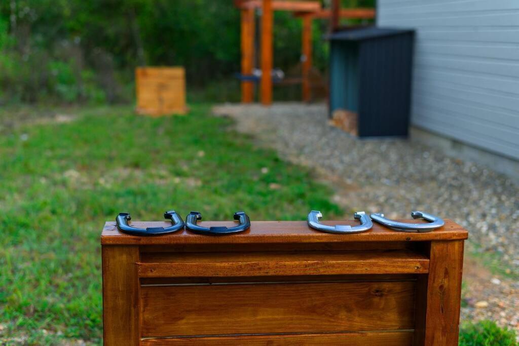 Villa Under The Stars - Secluded, Hot Tub, Firepit, Games Broken Bow Exterior foto