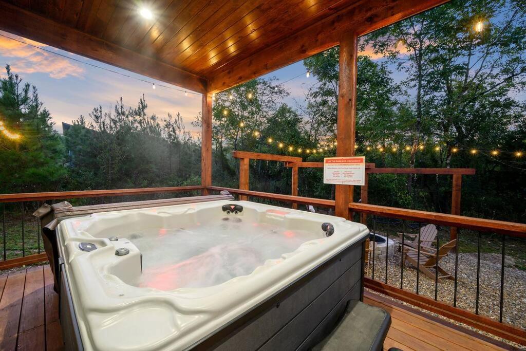 Villa Under The Stars - Secluded, Hot Tub, Firepit, Games Broken Bow Exterior foto